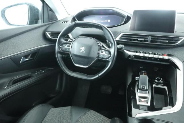 Peugeot 3008 image 8