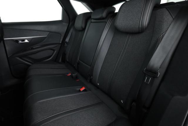 Peugeot 3008 image 1