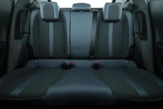 Peugeot 2008 image 8