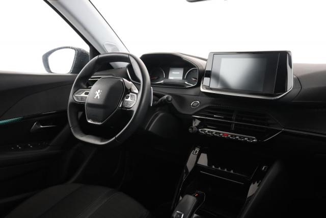 Peugeot 2008 image 8