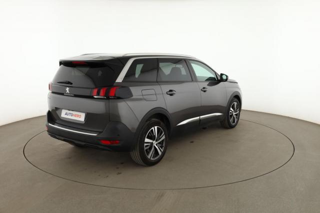 Peugeot 5008 image 7