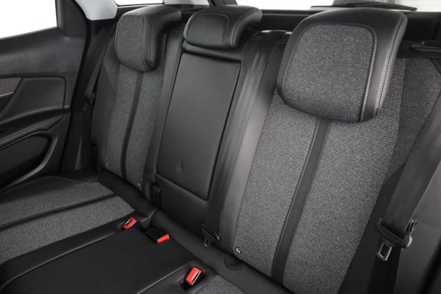 Peugeot 3008 image 1