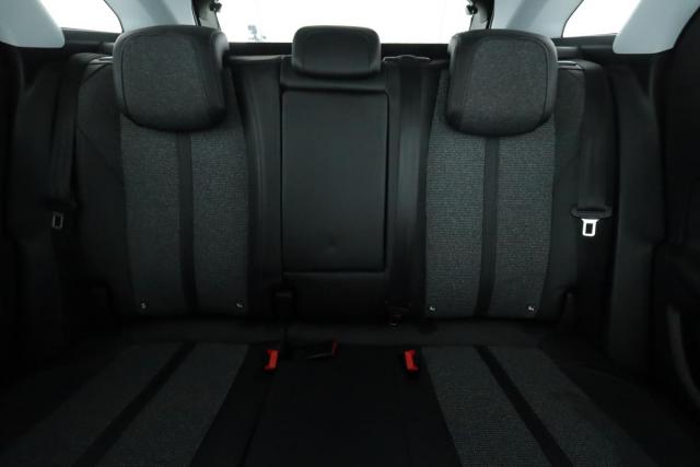 Peugeot 3008 image 8