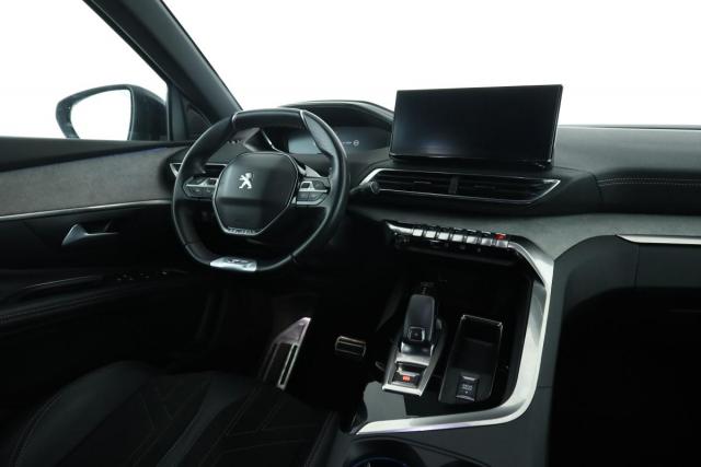 Peugeot 5008 image 1