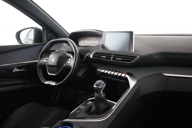 Peugeot 3008 image 1