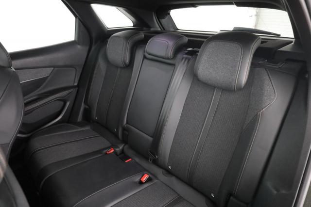 Peugeot 3008 image 6