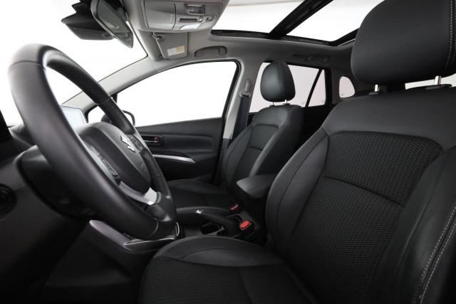 Suzuki S-Cross image 2