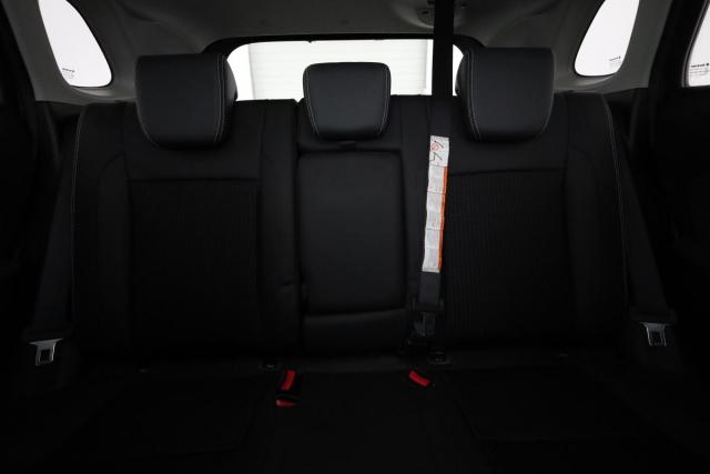 Suzuki S-Cross image 4