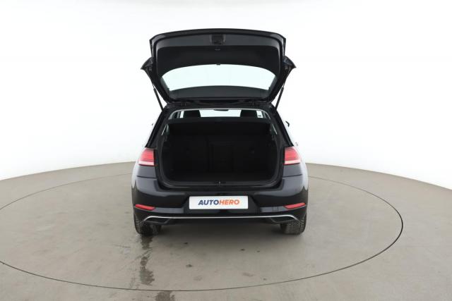 Volkswagen Golf image 5