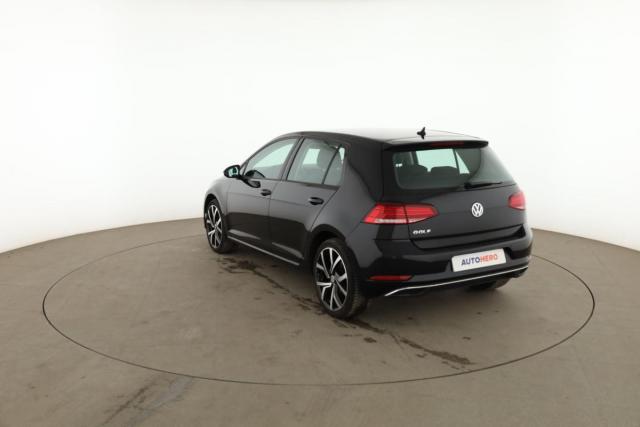 Volkswagen Golf image 2