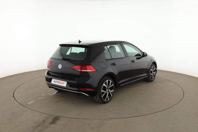 Volkswagen Golf image 1