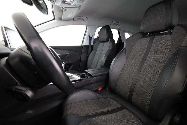 Peugeot 3008 image 8