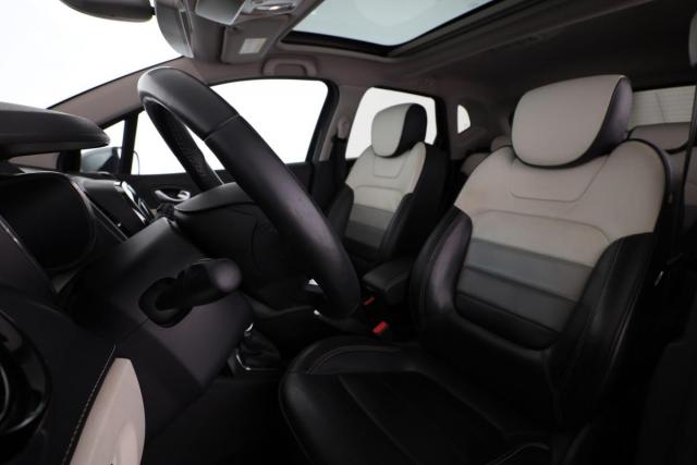 Renault Captur image 8