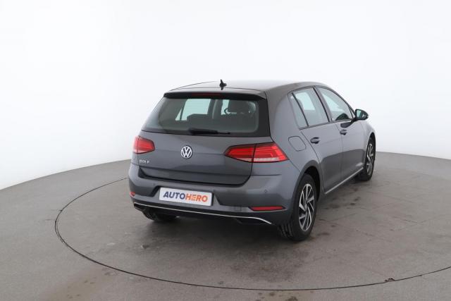 Volkswagen Golf image 5