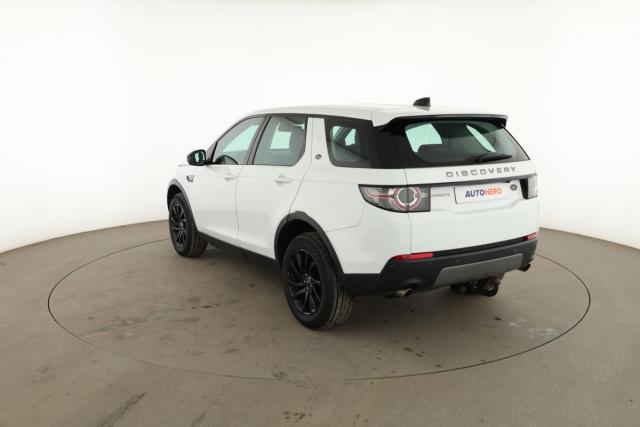 Land Rover Discovery Sport image 2