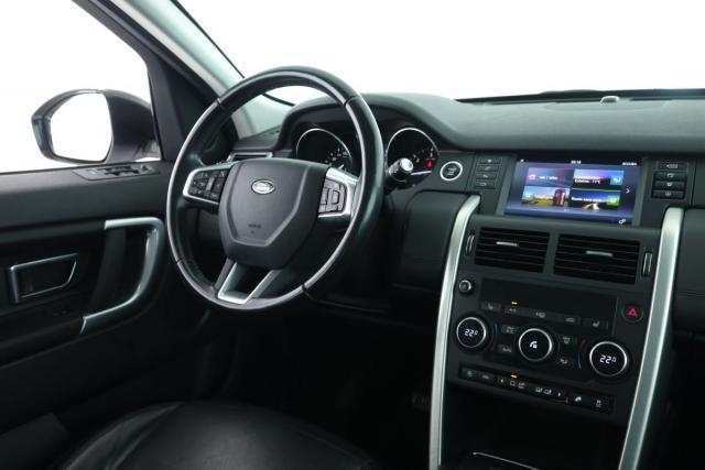 Land Rover Discovery Sport image 8