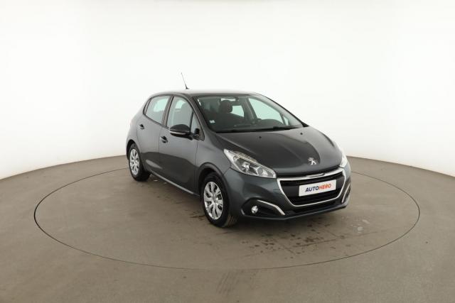 Peugeot 208 image 2