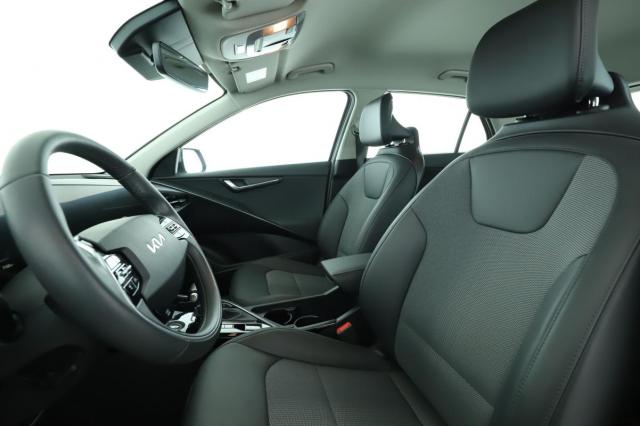 Kia Niro image 2