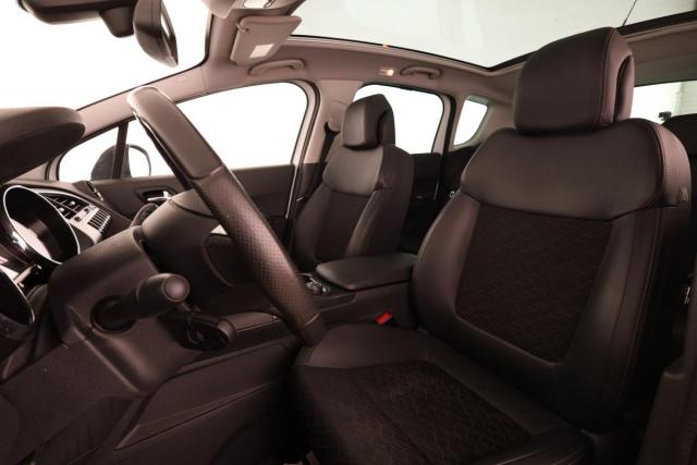 Peugeot 3008 image 8