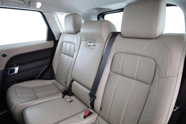 Land Rover Range Rover Sport image 9