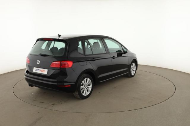 Volkswagen Golf Sportsvan image 4