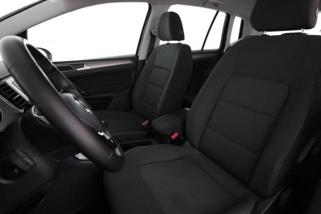 Volkswagen Golf Sportsvan image 6