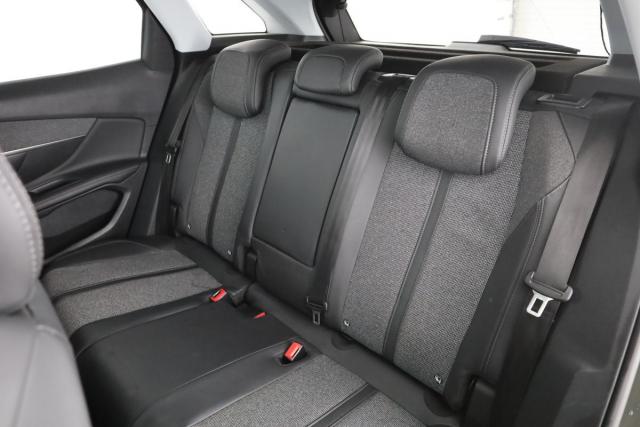 Peugeot 3008 image 3
