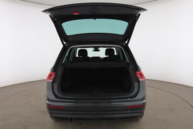 Volkswagen Tiguan image 9