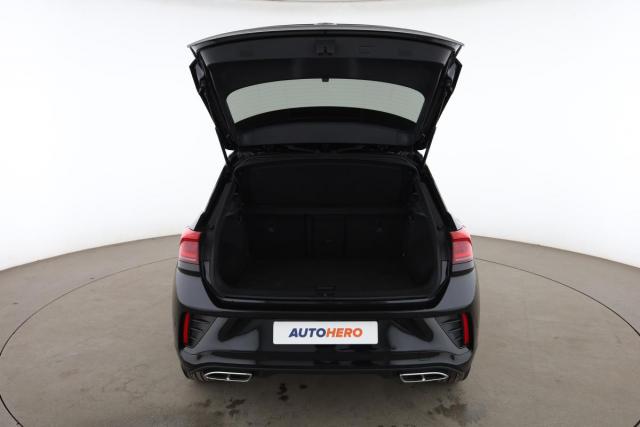 Volkswagen T-Roc image 7