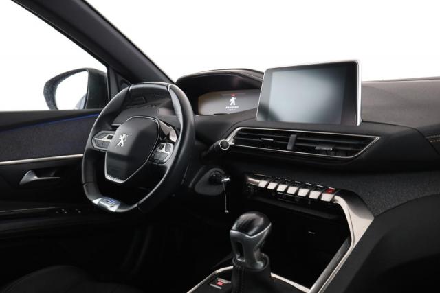 Peugeot 3008 image 2