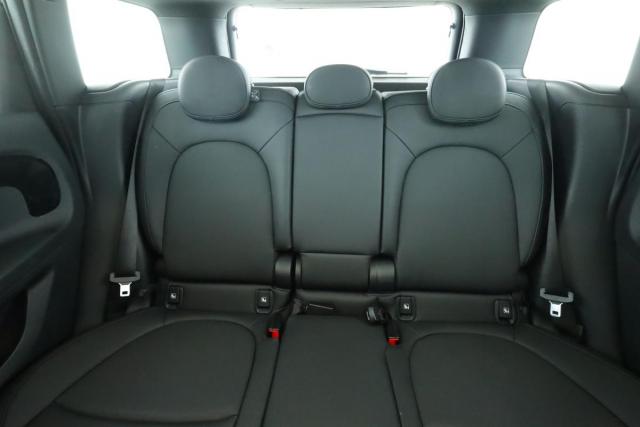 Mini Countryman image 2