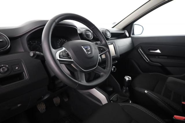 Dacia Duster image 1