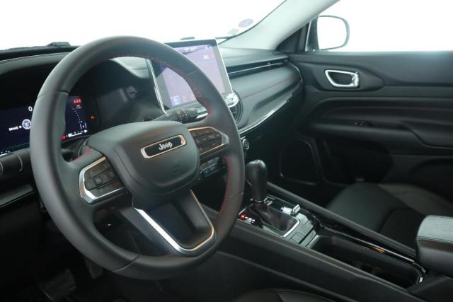 Jeep Compass image 8