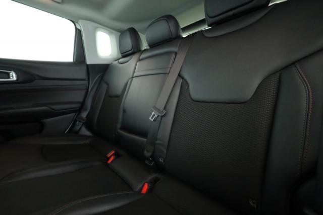 Jeep Compass image 7