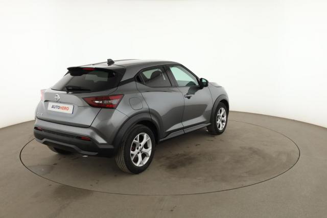 Nissan Juke image 9