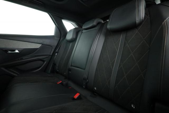 Peugeot 3008 image 6