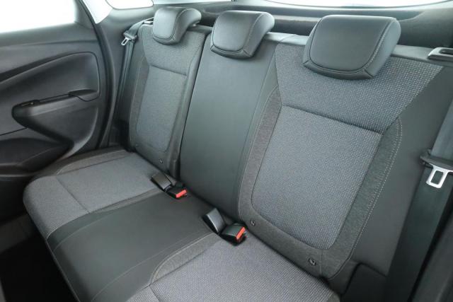 Opel Crossland image 1