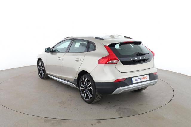 Volvo V40 Cross Country image 3
