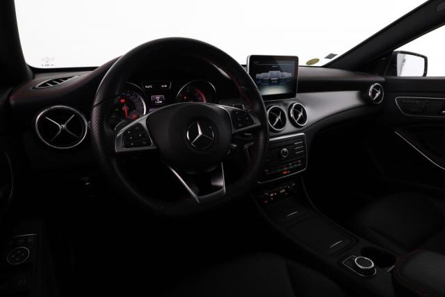 Mercedes Benz Cla Shooting Brake image 9