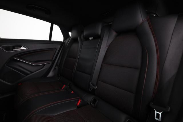 Mercedes Benz Cla Shooting Brake image 2