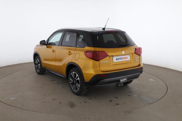 Suzuki Vitara image 7
