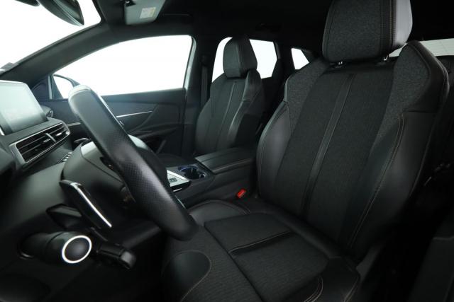 Peugeot 3008 image 1