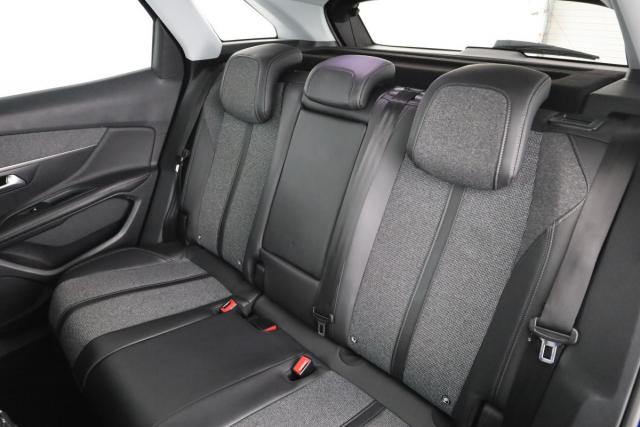 Peugeot 3008 image 1