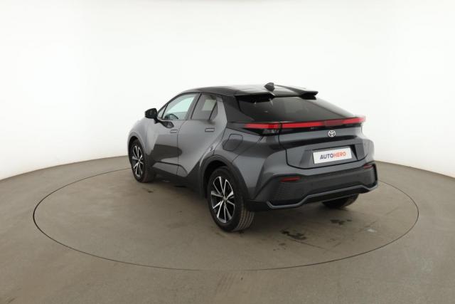 Toyota C-Hr image 7