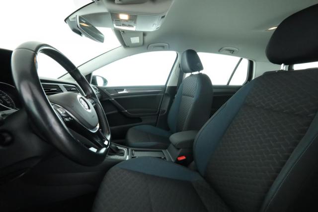 Volkswagen Golf image 2