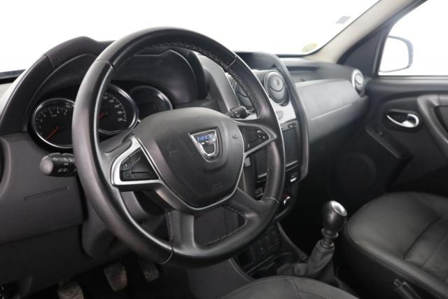 Dacia Duster image 1