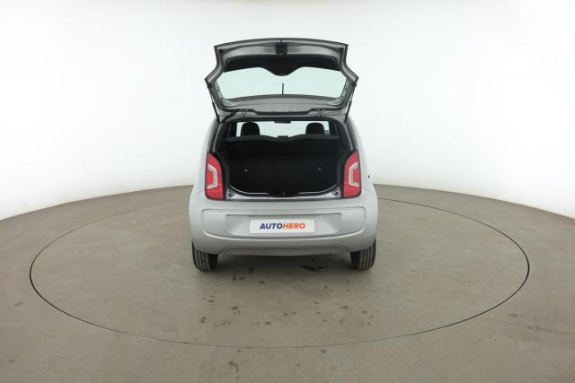 Volkswagen Up! image 8