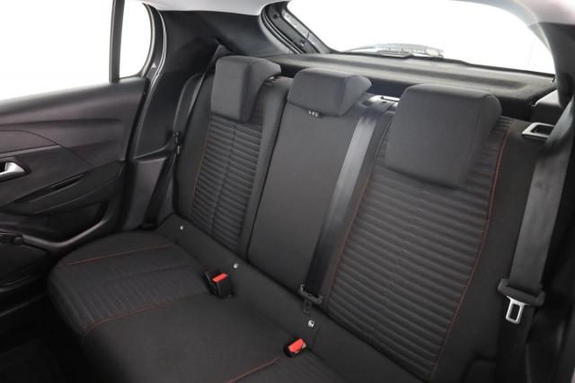 Peugeot 208 image 2