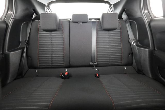 Peugeot 208 image 1