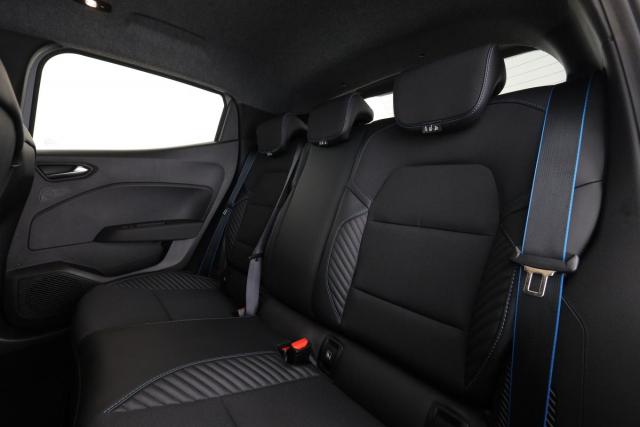 Renault Clio image 9